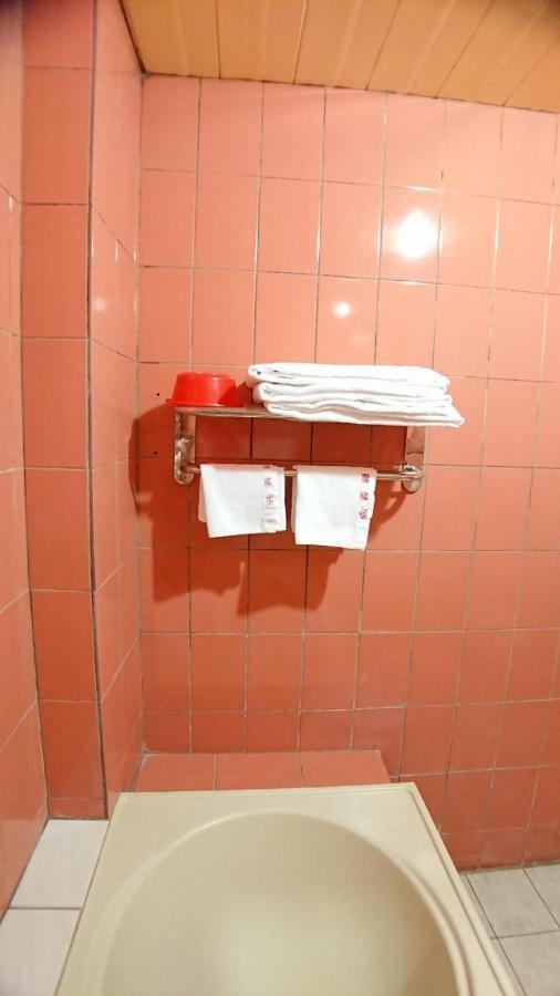 Yes Hotel Chiayi Exterior foto