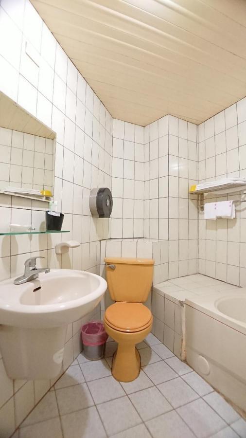 Yes Hotel Chiayi Exterior foto